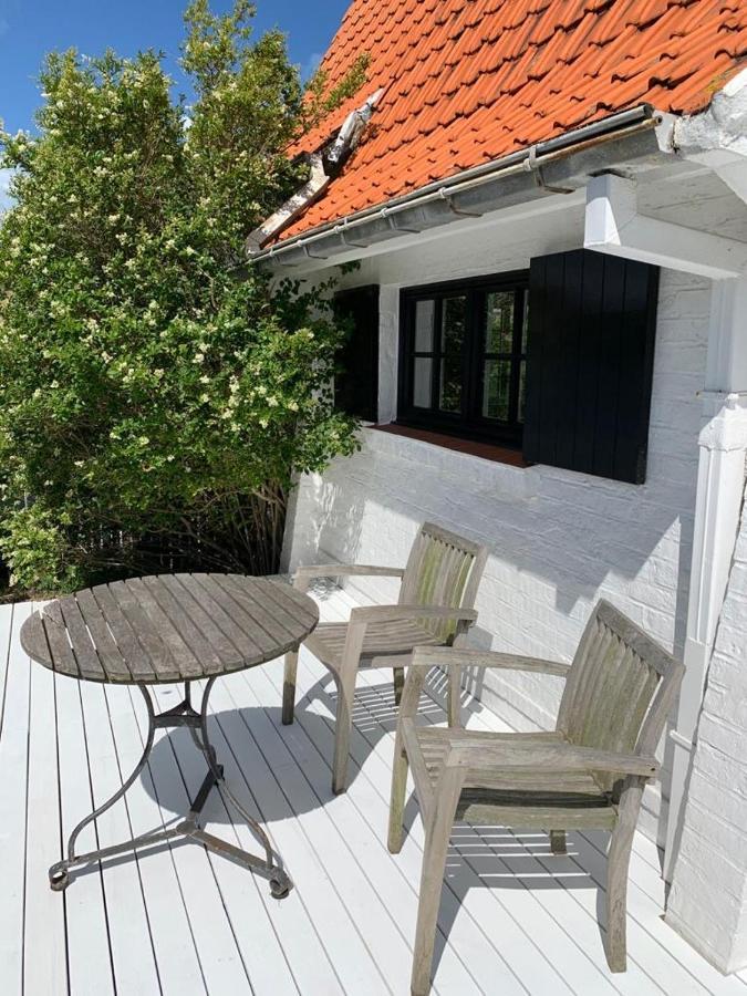 Charme Villa Le Chat Botte Koksijde Exterior photo